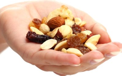 Dehydrated fruits and oilseeds: a healthy combination