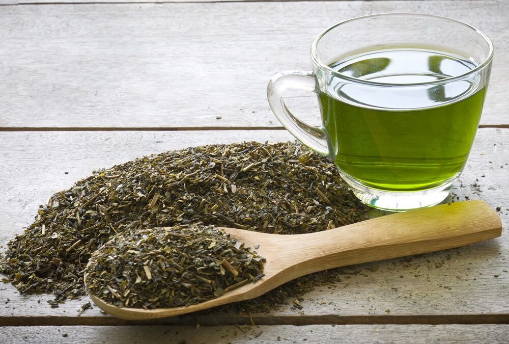 What Are the Applications of Dry Green Tea Extract by Manufacturers?